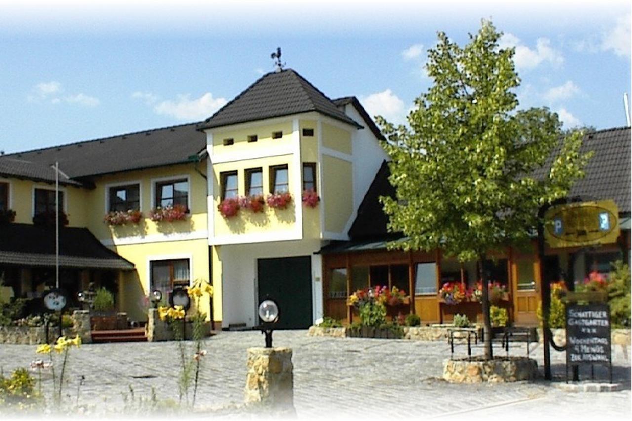 Dorfmeister Business Hotel B&B Weikersdorf am Steinfelde Bagian luar foto
